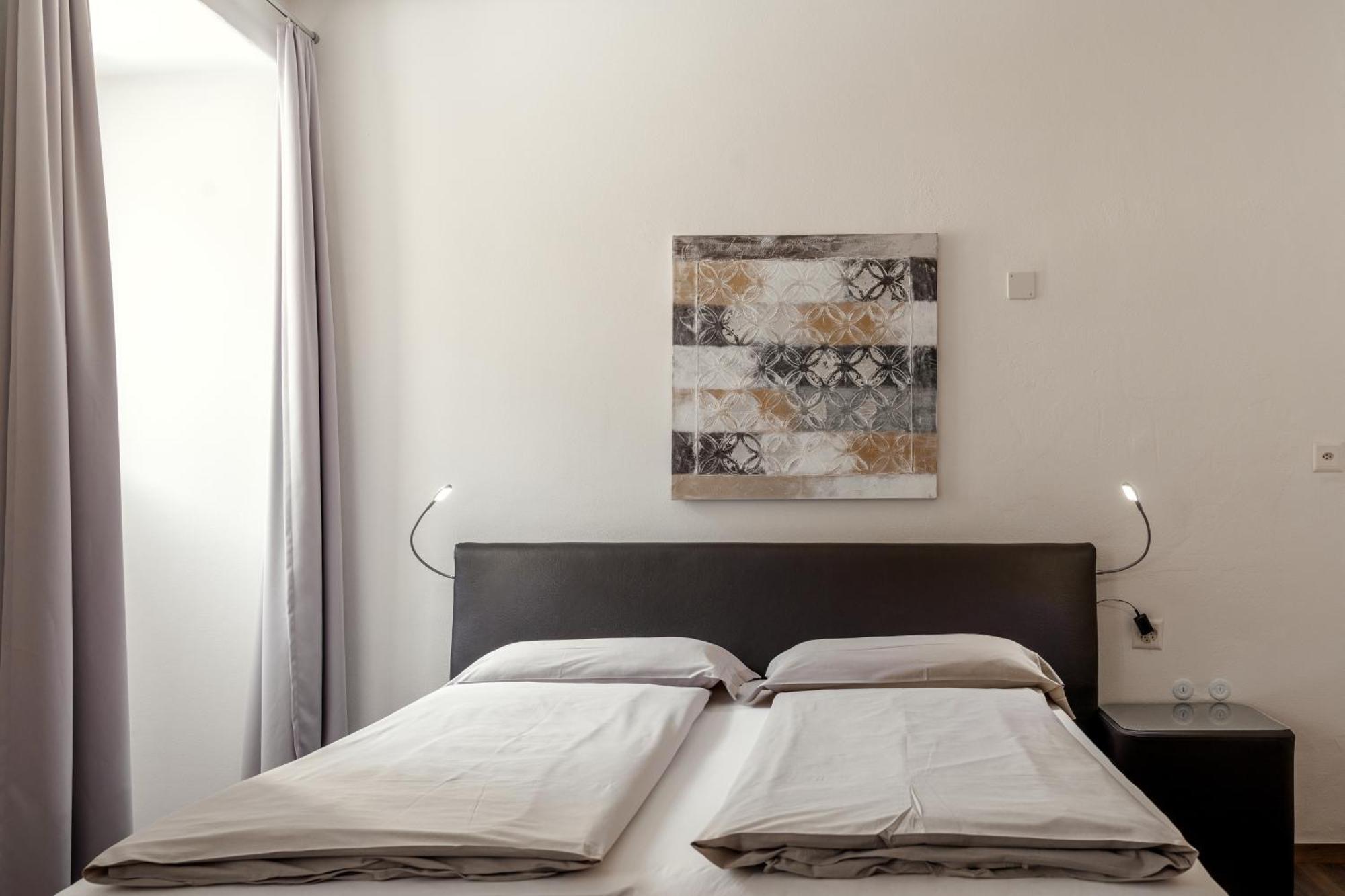 Ca' Del Borgo, & Aparthotel Poschiavo